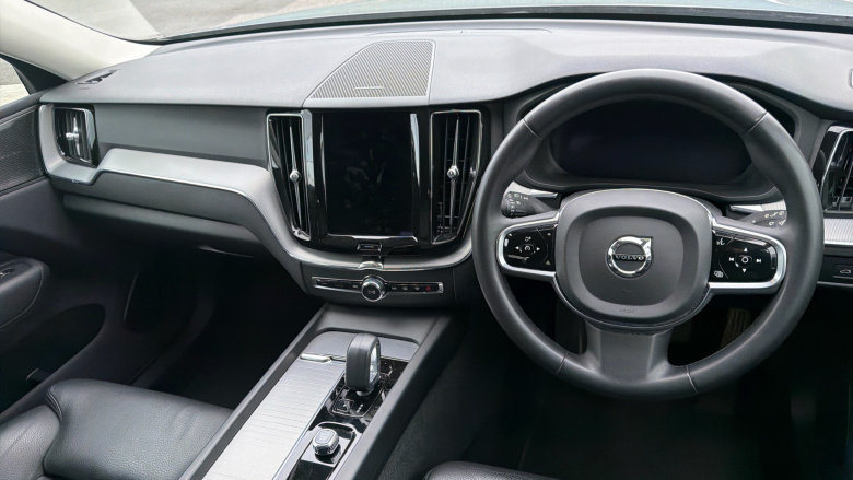 Volvo Xc60 2.0 B4P Plus Dark 5dr Geartronic Petrol Estate